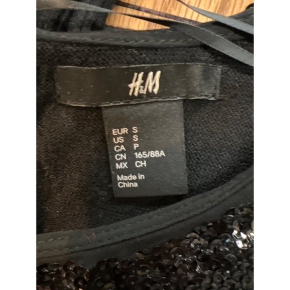 H&M Black Top Sweater Sequined Sparkling Peter Pan Collar Blouse - Picture 6 of 8
